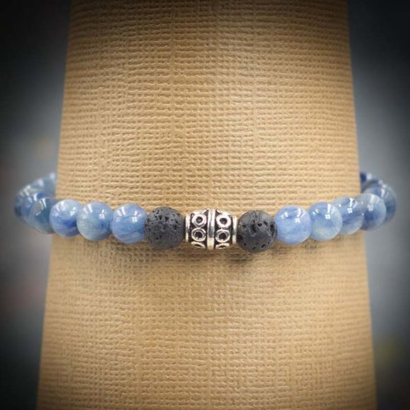 Blue Kyanite Aromatherapy Stretch Bracelet - Handmade to Order - Picture 1 of 2